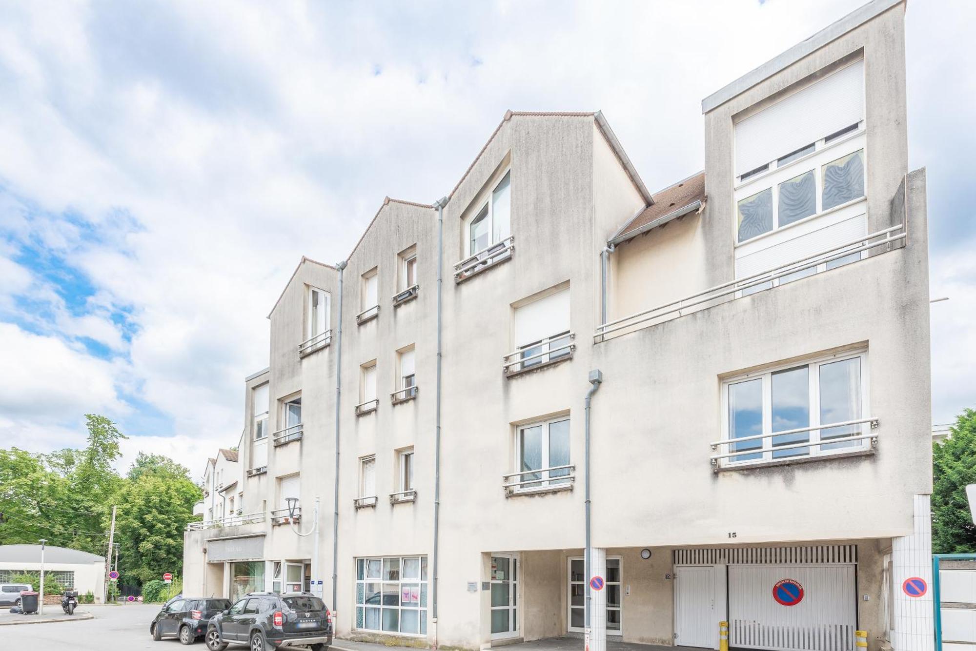 Paris Cocon - Disneyland, Parking, Hypercentre, Train Station Lagny-sur-Marne Exterior foto